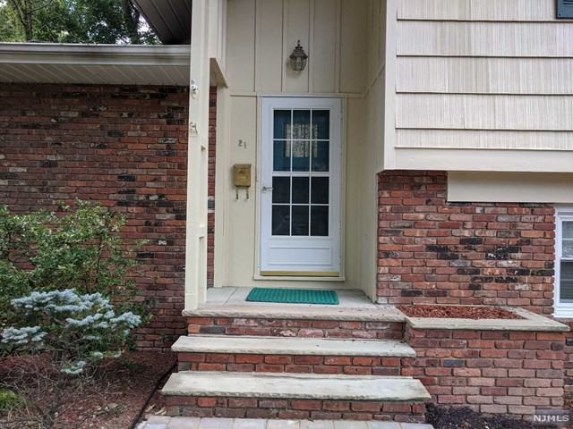 21 Waibel Dr - Photo 3 of 24