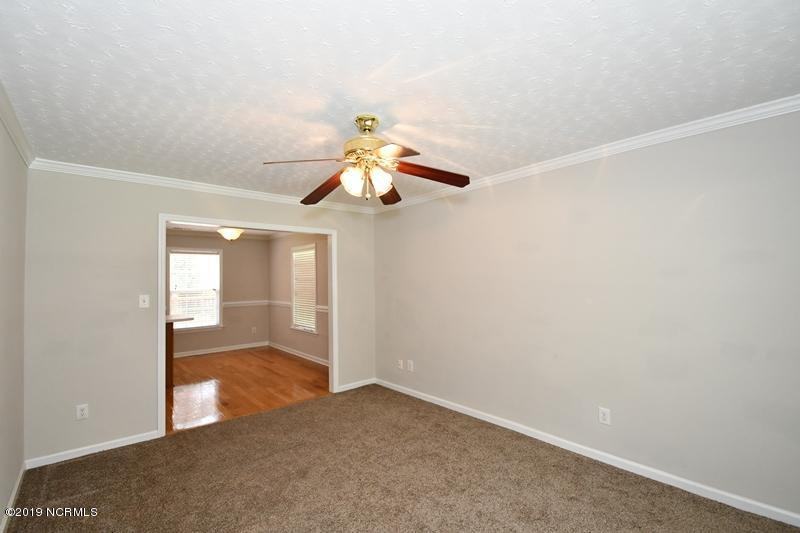 106 Dockside Drive - Photo 2 of 10