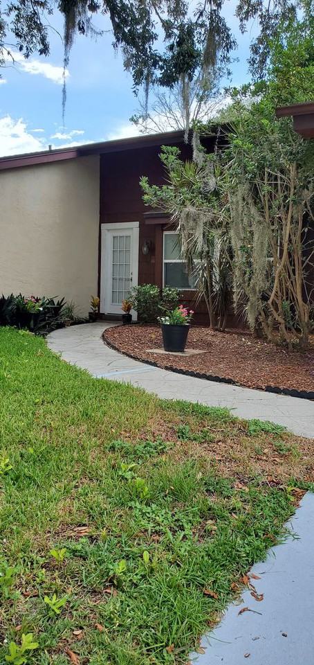 8313 Clover Hill Loop - Photo 3 of 18