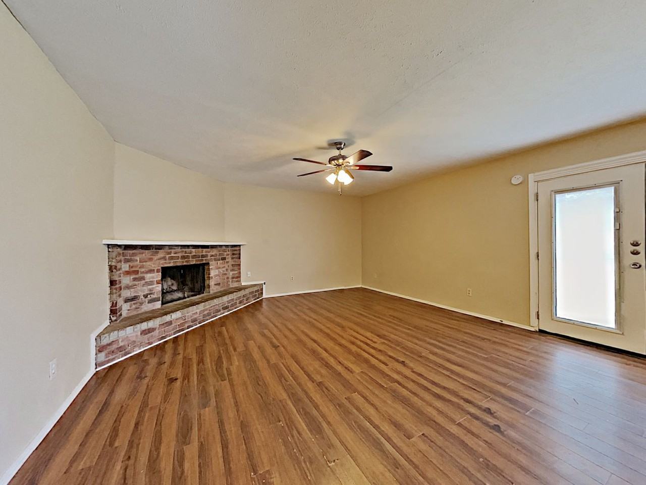 7017 Southampton Dr - Photo 3 of 17