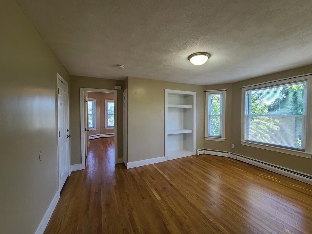 16 Burns St Unit 1 - Photo 3 of 13