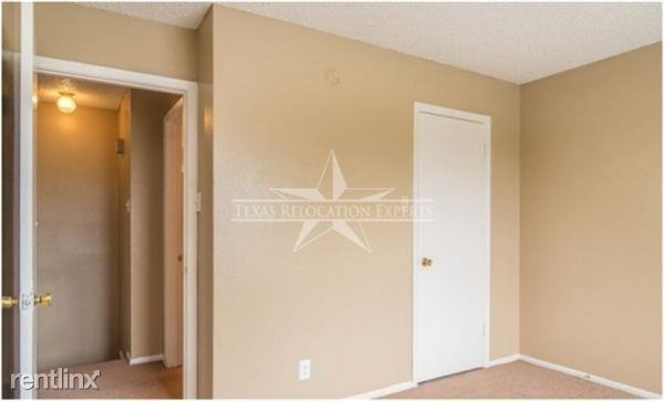 10014 Broadway St - Photo 3 of 10