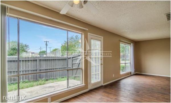 10014 Broadway St - Photo 2 of 10