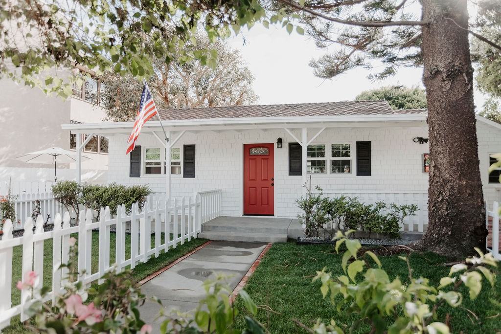 La Jolla Cottages - Photo 3 of 22