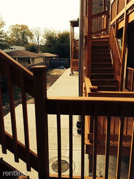 7800 S Prairie Ave - Photo 2 of 10