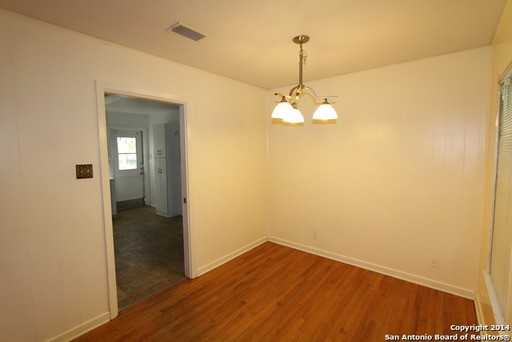 338 Addax Dr - Photo 3 of 13