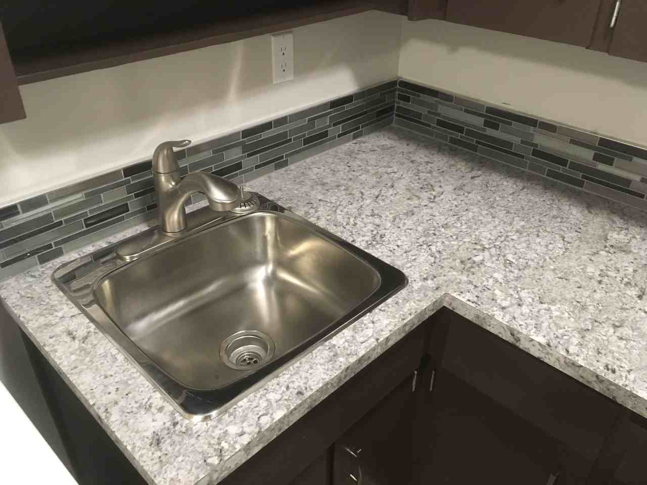 4943 Chalmers Avenue - Photo 4 of 10