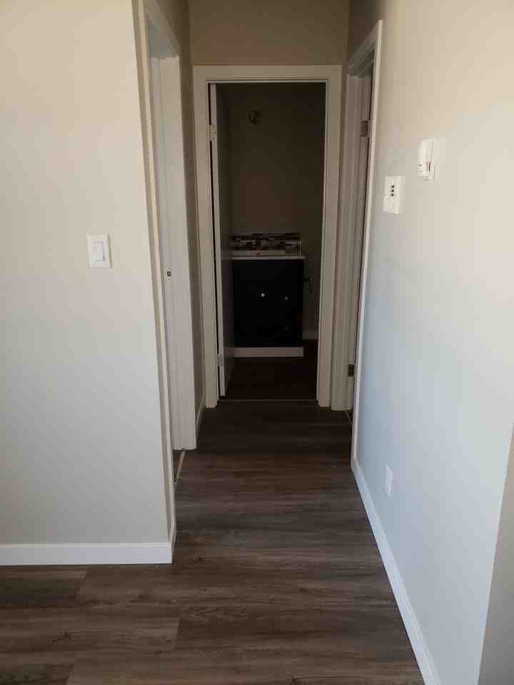 4943 Chalmers Avenue - Photo 7 of 10