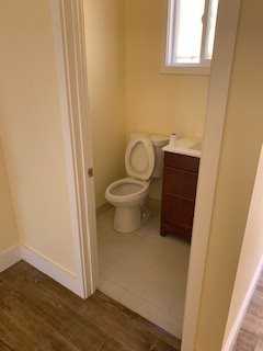 7713 S Broadway Ave - Photo 2 of 5