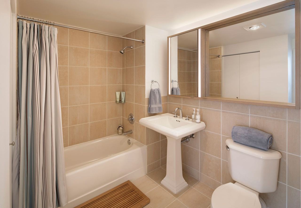 The Paramount - Photo 7 of 50