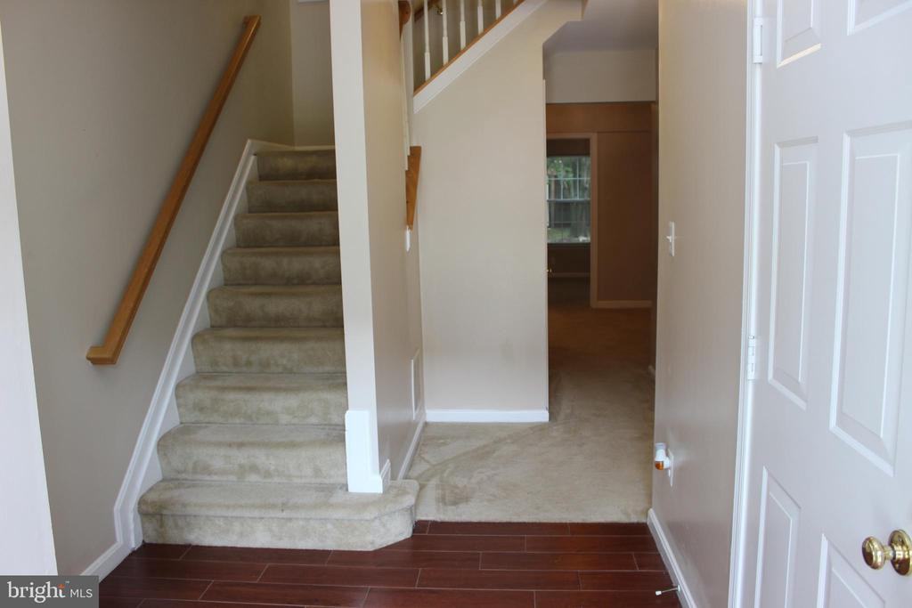 20382 Farmgate Ter - Photo 2 of 28