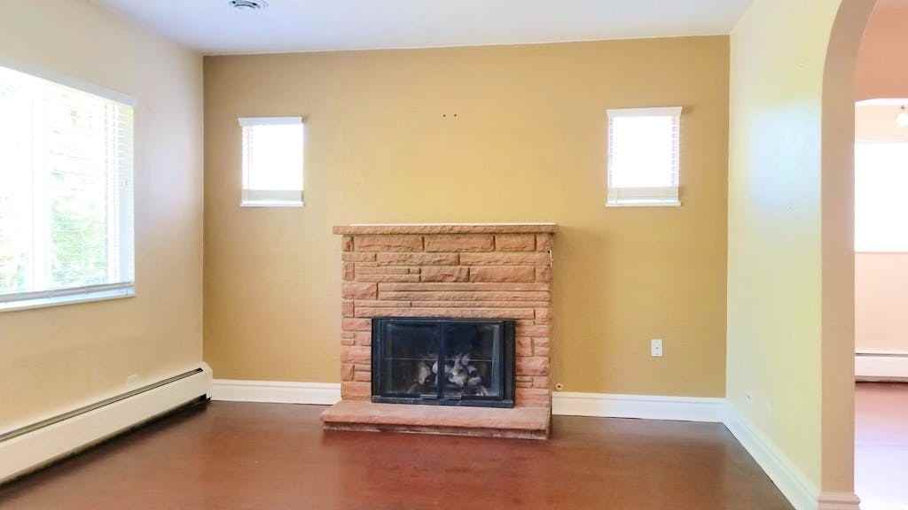1365 S Vine St - Photo 3 of 12
