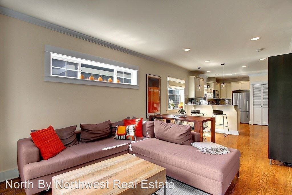 539 25th Ave S - Photo 3 of 9