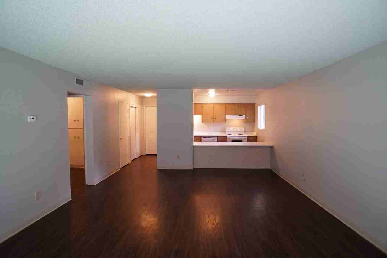 805 18th St #A - Photo 6 of 12