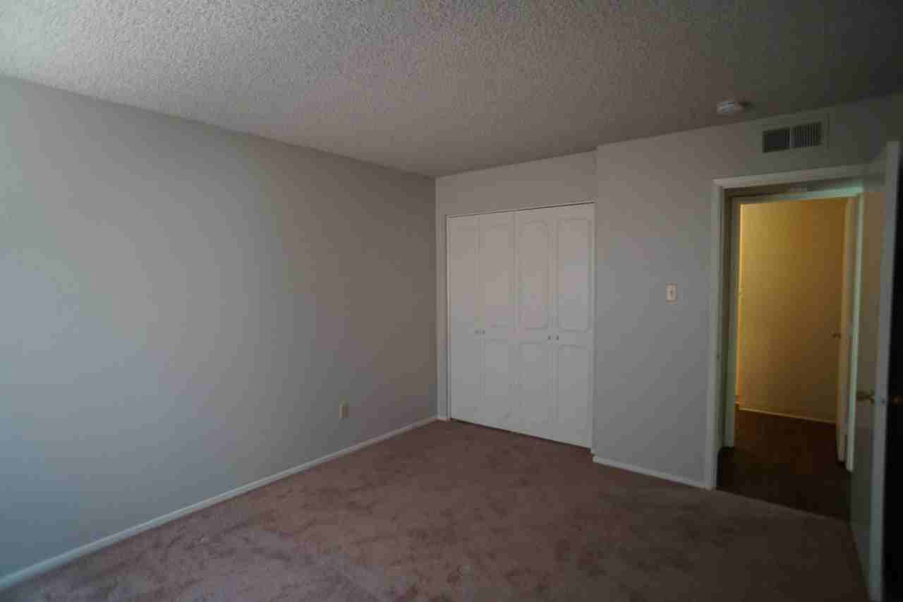 805 18th St #A - Photo 7 of 12