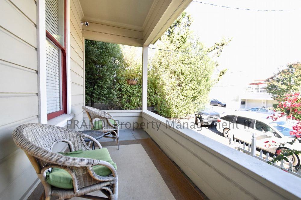 105 F St - Photo 3 of 16