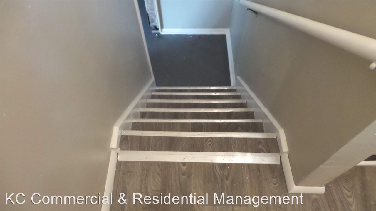 6002 N Euclid Ave - Photo 3 of 25