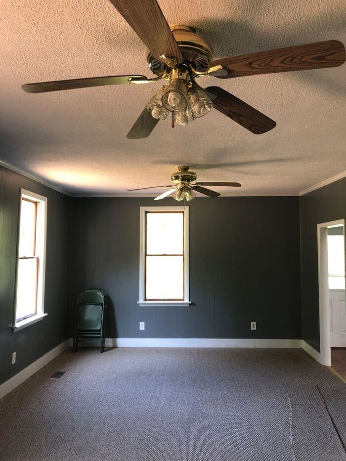 101 Spencer Rd - Photo 3 of 16