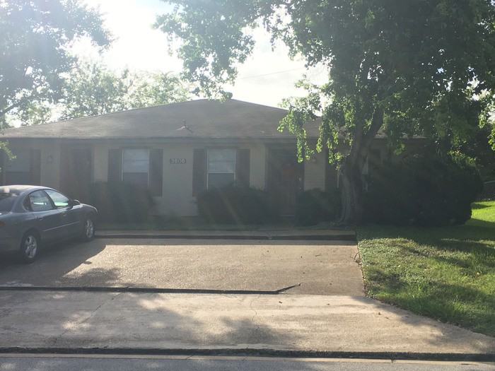 3608 Mahan St - Photo 2 of 6