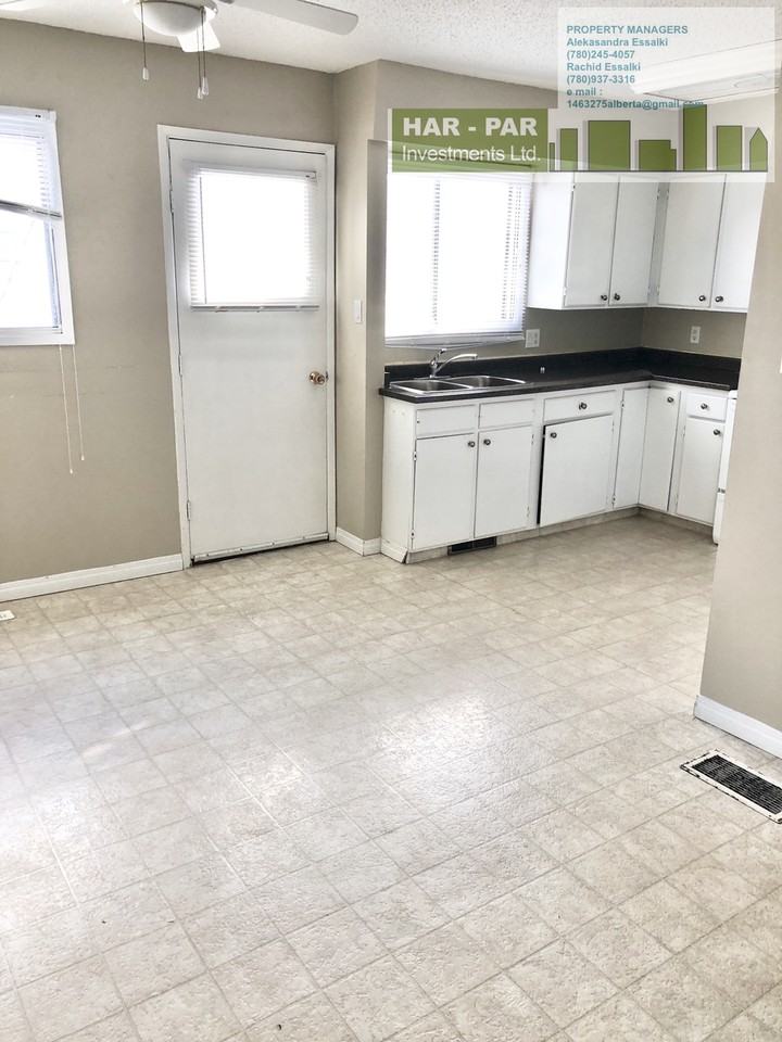 16866 109 St NW - Photo 3 of 7