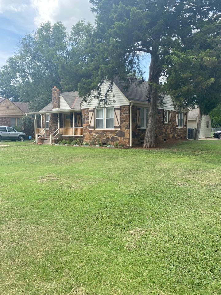 1901 Northwest 40th Street - Photo 2 of 16