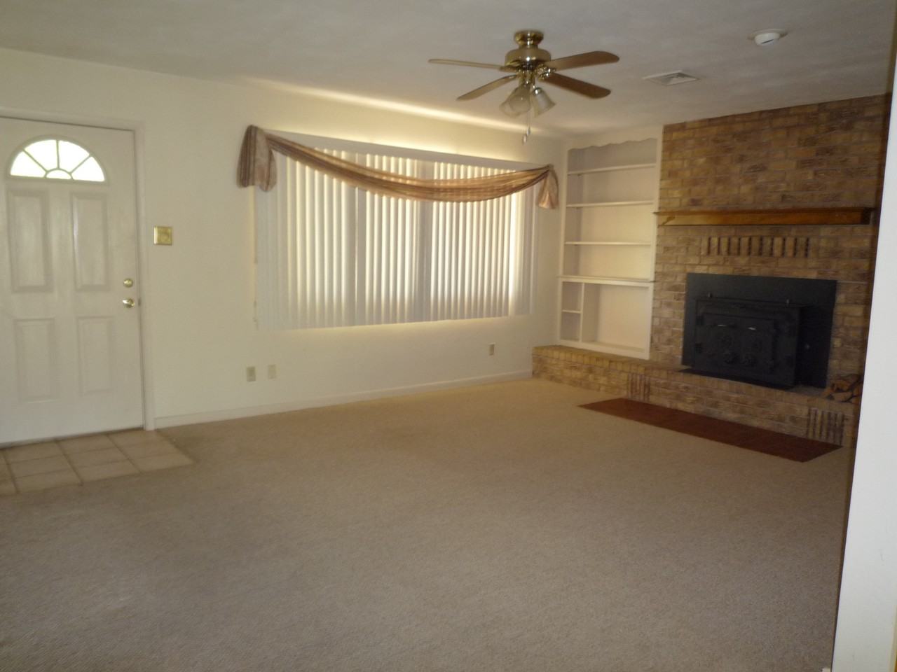 261 Western Hills Loop - Photo 2 of 13