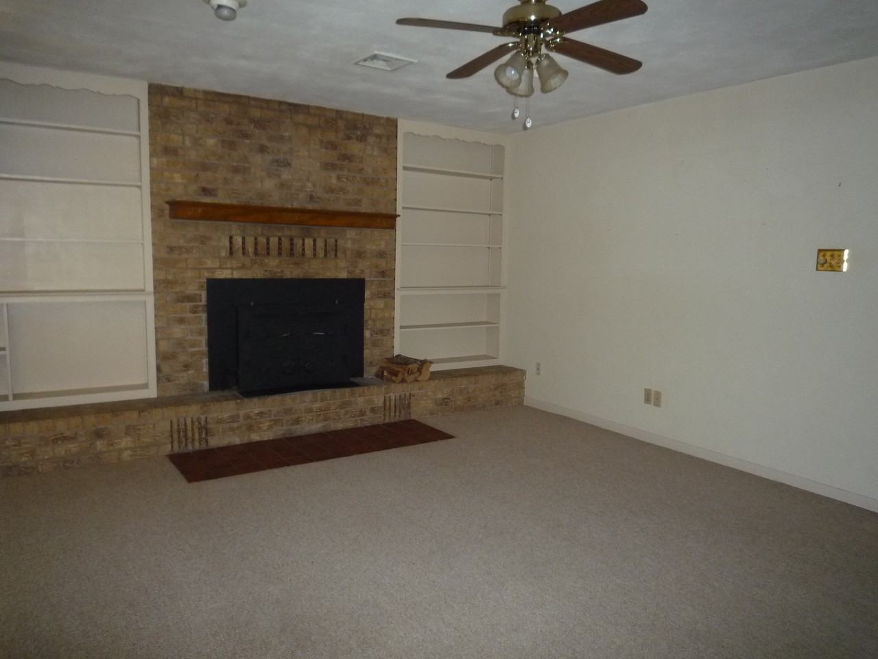 261 Western Hills Loop - Photo 3 of 13