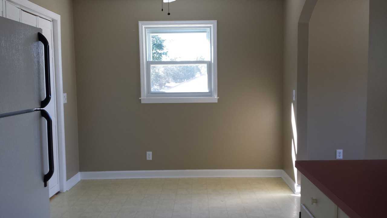 23 Newark Ave - Photo 3 of 19