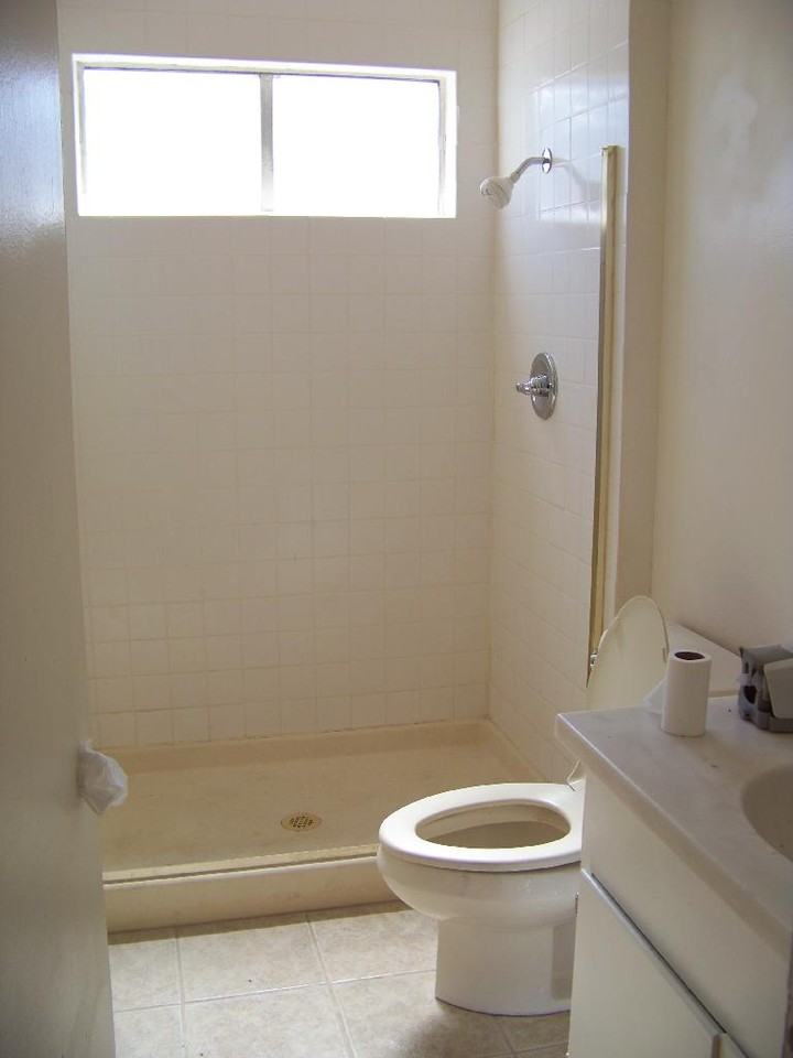 1804 Kassabian Ave - Photo 3 of 17