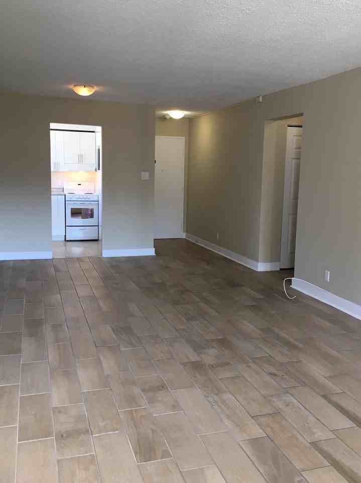 1819 Boulevard de Maisonneuve Ouest, Montréal, QC H3H 1J8 2 Bedroom