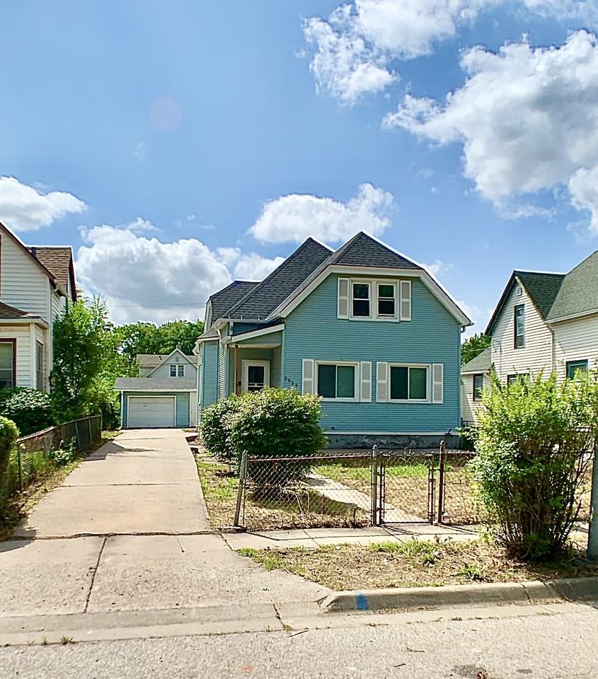3534 North 28th Street - Photo 2 of 15