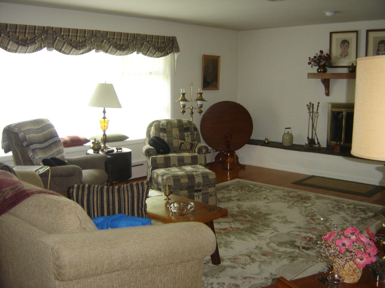 202 Ridge Rd - Photo 2 of 10