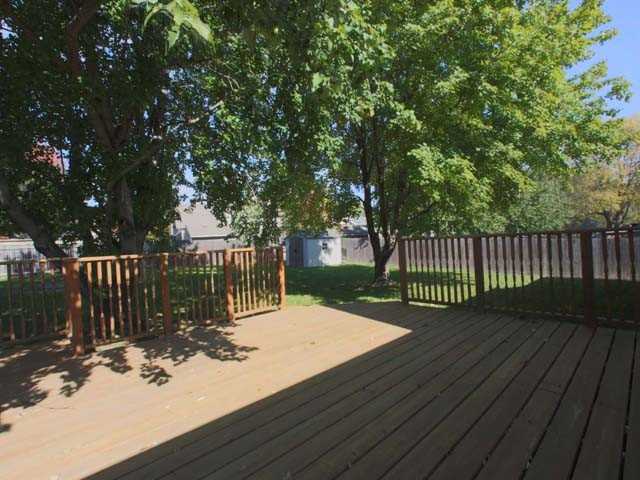 207 NW Leann Dr - Photo 2 of 15