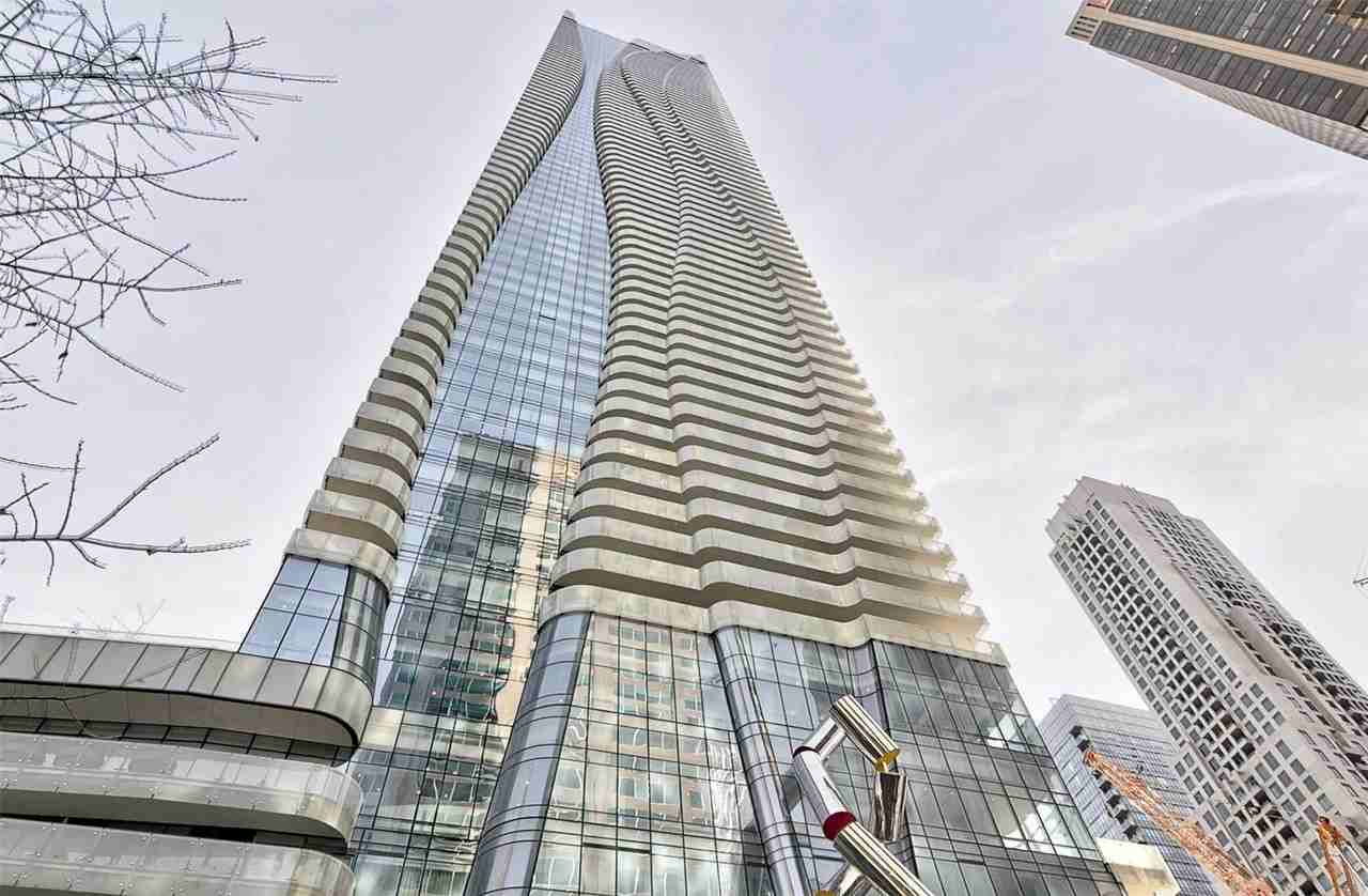 1 Bloor Street East ##6501