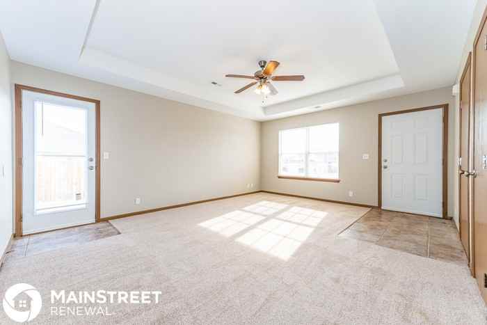 207 Palmer Ct - Photo 3 of 16