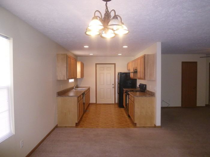 3228 N 12th St - Photo 3 of 10
