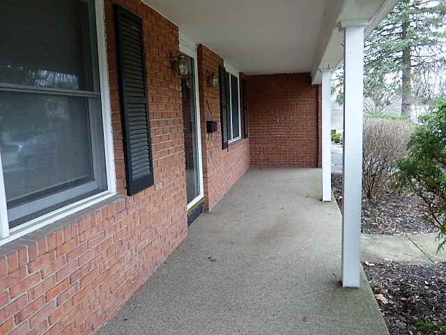 451 Lambourne Ave - Photo 2 of 20
