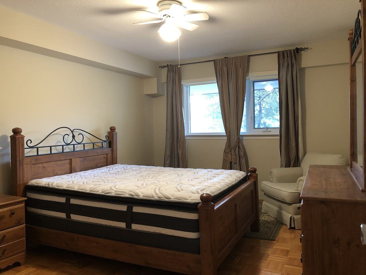 240 Scarlett Road #207 - Photo 5 of 7