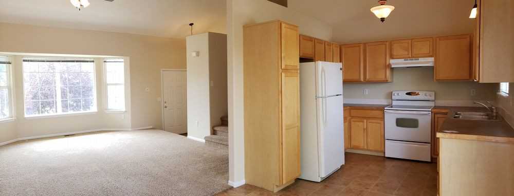 16304 10th St - Photo 3 of 10