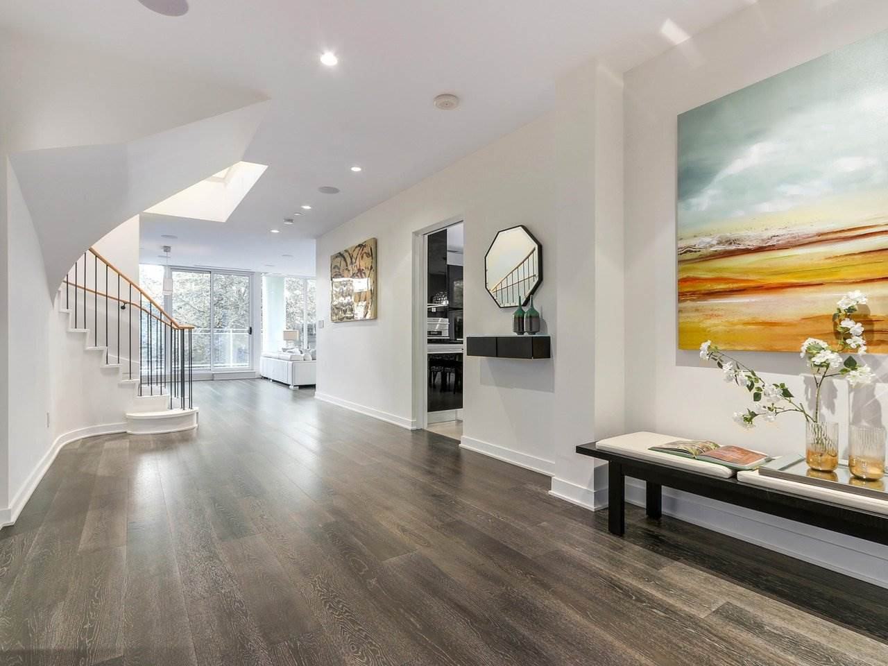 Two Harbour Green - Photo 2 of 30