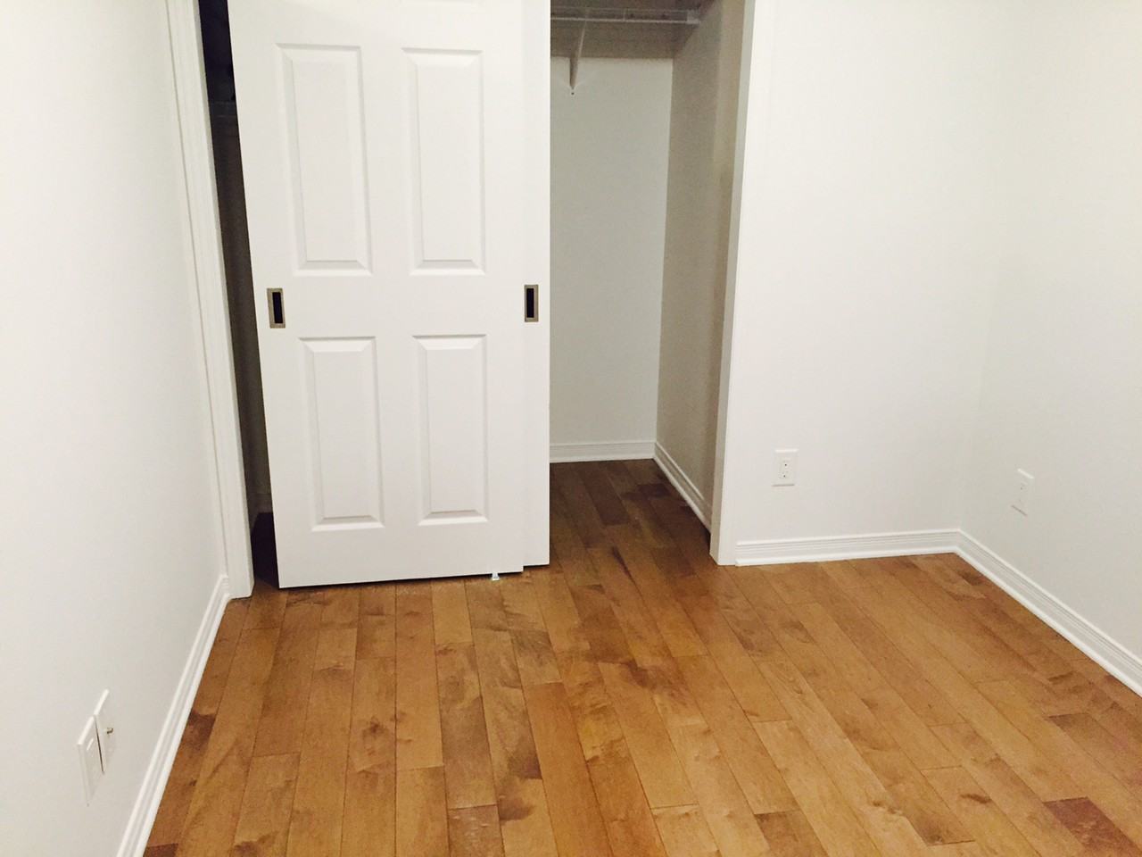 1205 Rue Mackay #315 - Photo 2 of 8