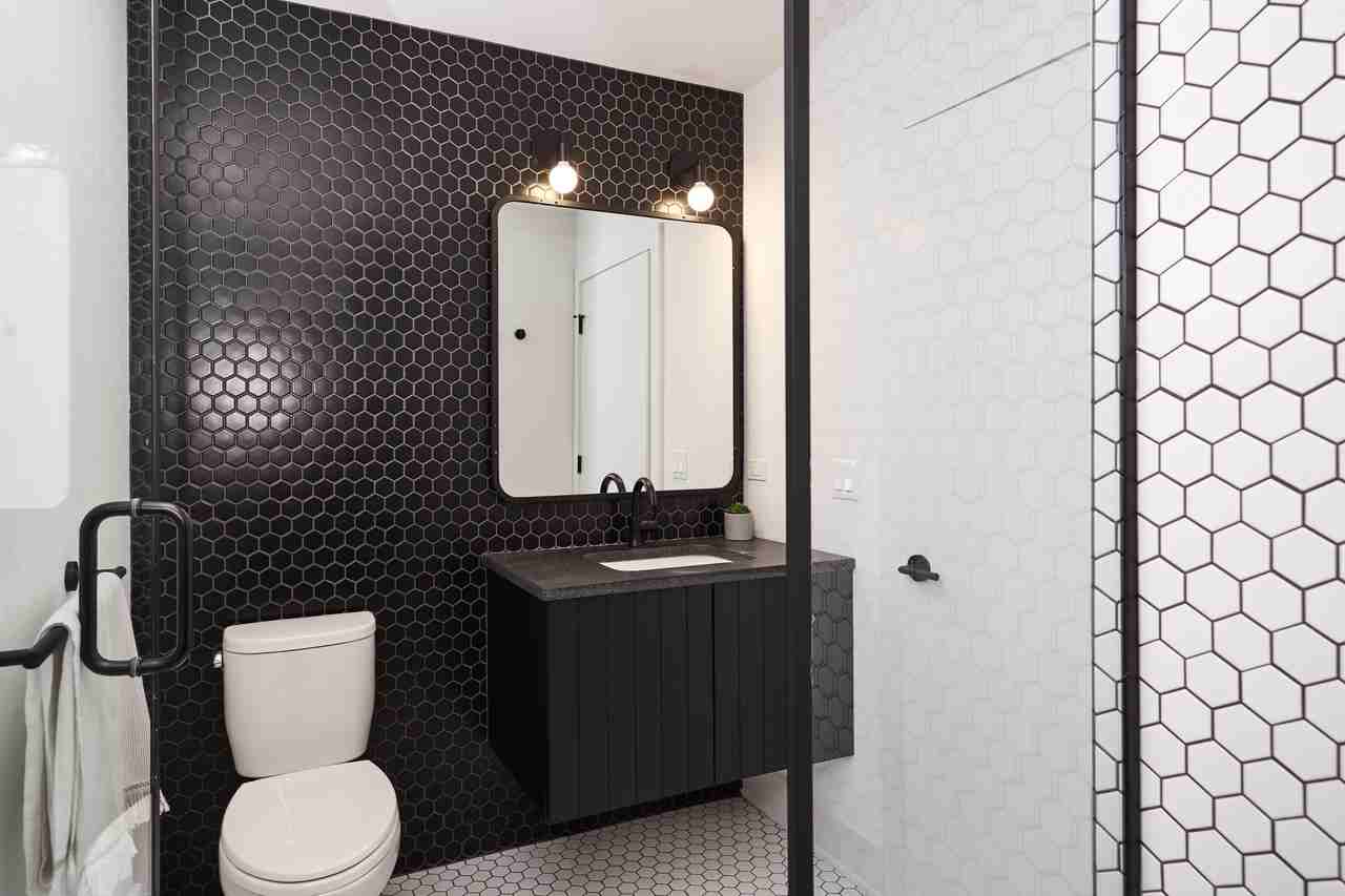 The Grand Palmer Lodge - Photo 2 of 13