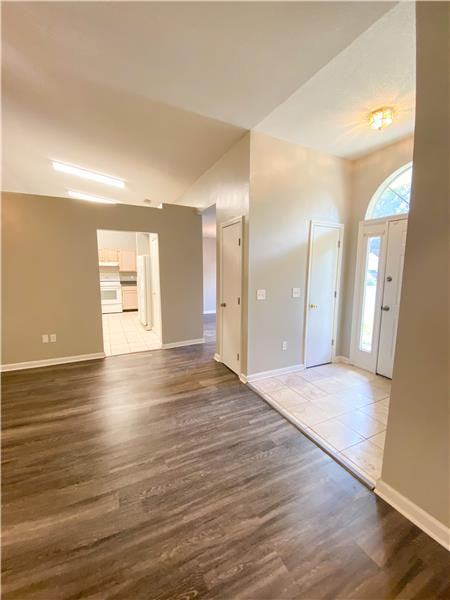 42 Cutler Dr - Photo 3 of 13