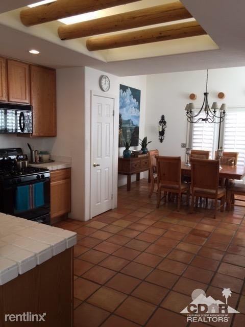 53390 Avenida Navarro - Photo 3 of 10