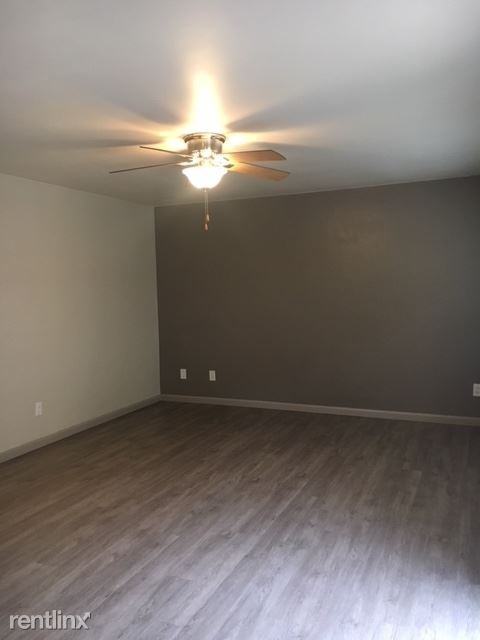 365 H Street G - Photo 3 of 11