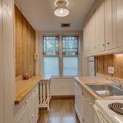 614 E Capitol St Ne - Photo 2 of 10