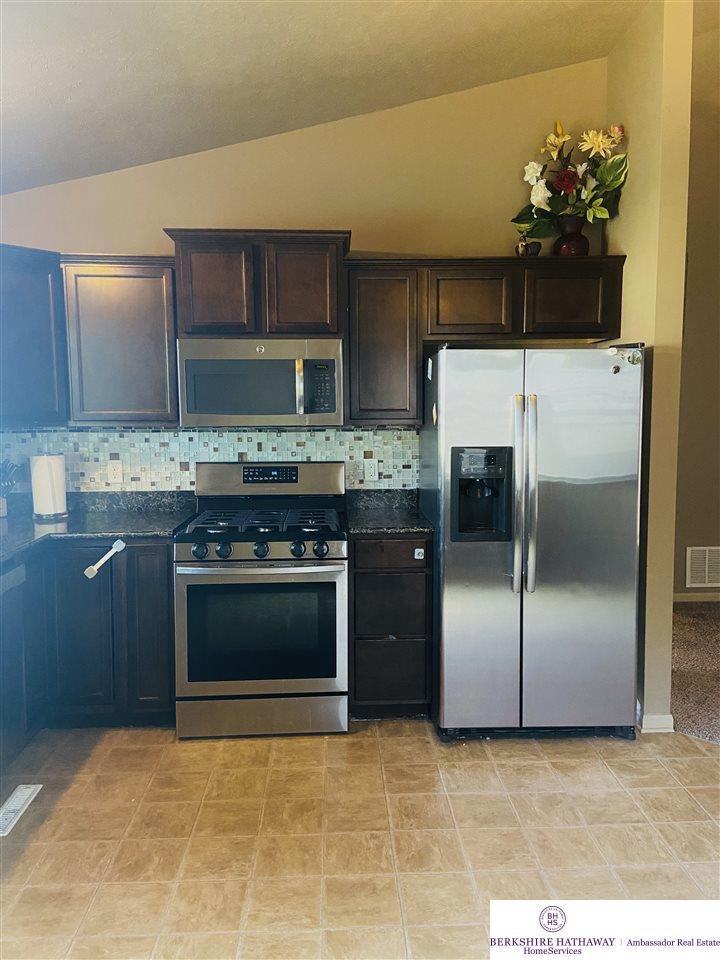 6022 S 191st Ter - Photo 3 of 14