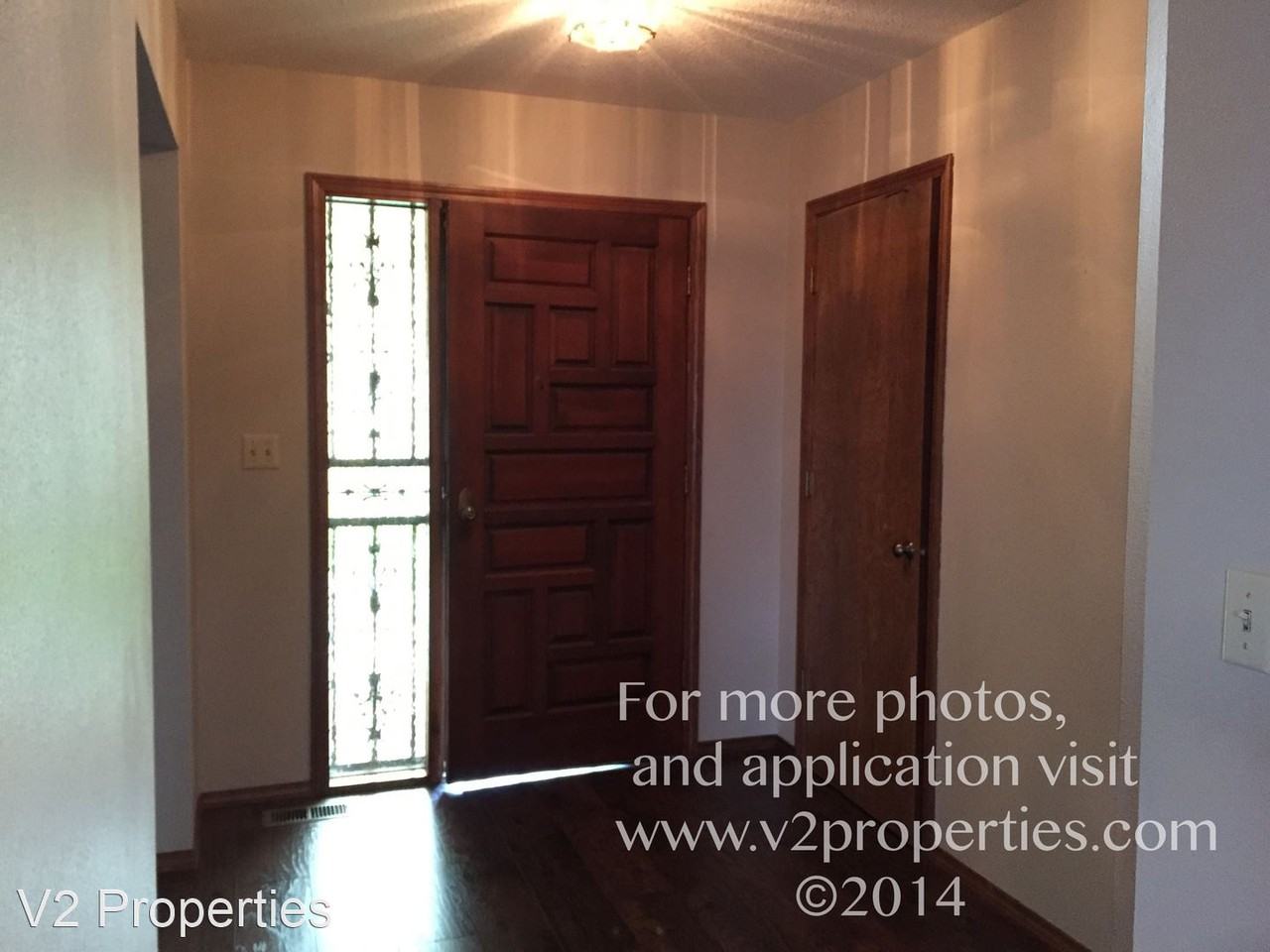 2453 Sw Willowbrook Ave - Photo 2 of 14