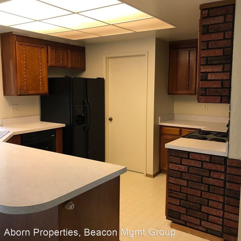 4052 Forestwood Dr - Photo 2 of 14