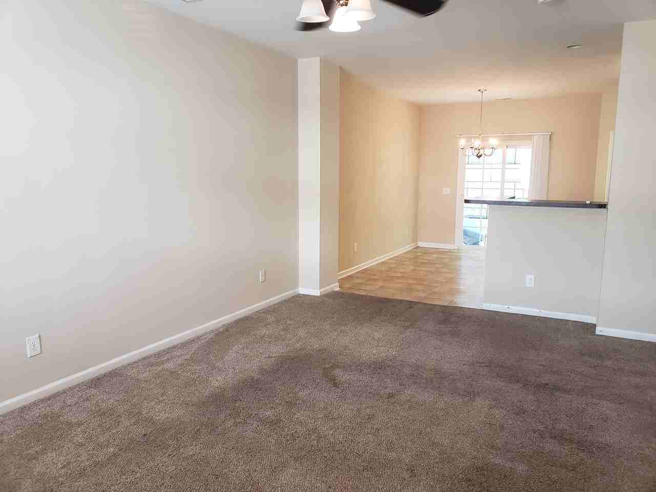 1408 Oxleymare Dr - Photo 2 of 18